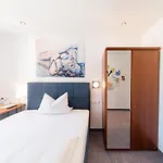 Privathotel Probst 2* نورنبيرغ