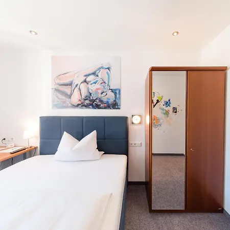 Privathotel Probst 2* Нюрнберг